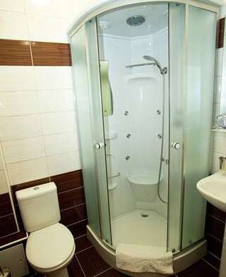 Гостиница Yunona Guest House Анапа Трехместный номер-22