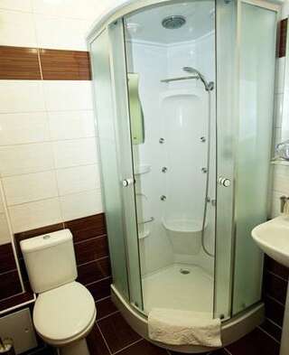 Гостиница Yunona Guest House Анапа Трехместный номер-23