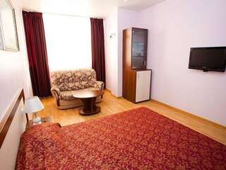 Гостиница Yunona Guest House Анапа Трехместный номер-19