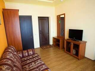 Гостиница Yunona Guest House Анапа Семейный люкс-10
