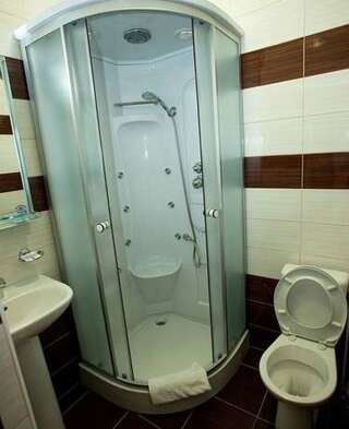 Гостиница Yunona Guest House Анапа Трехместный номер-13