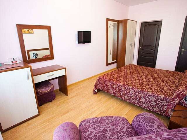 Гостиница Юнона Анапа-100